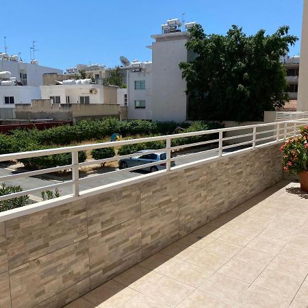 Ferienwohnung Holiday City Center Larnaka Exterior foto